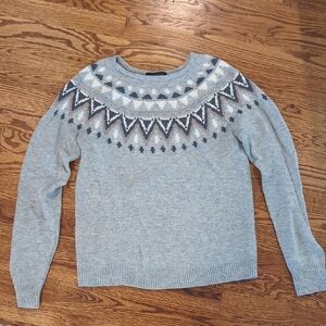 Ann Taylor Gray and White Patterned Sweater